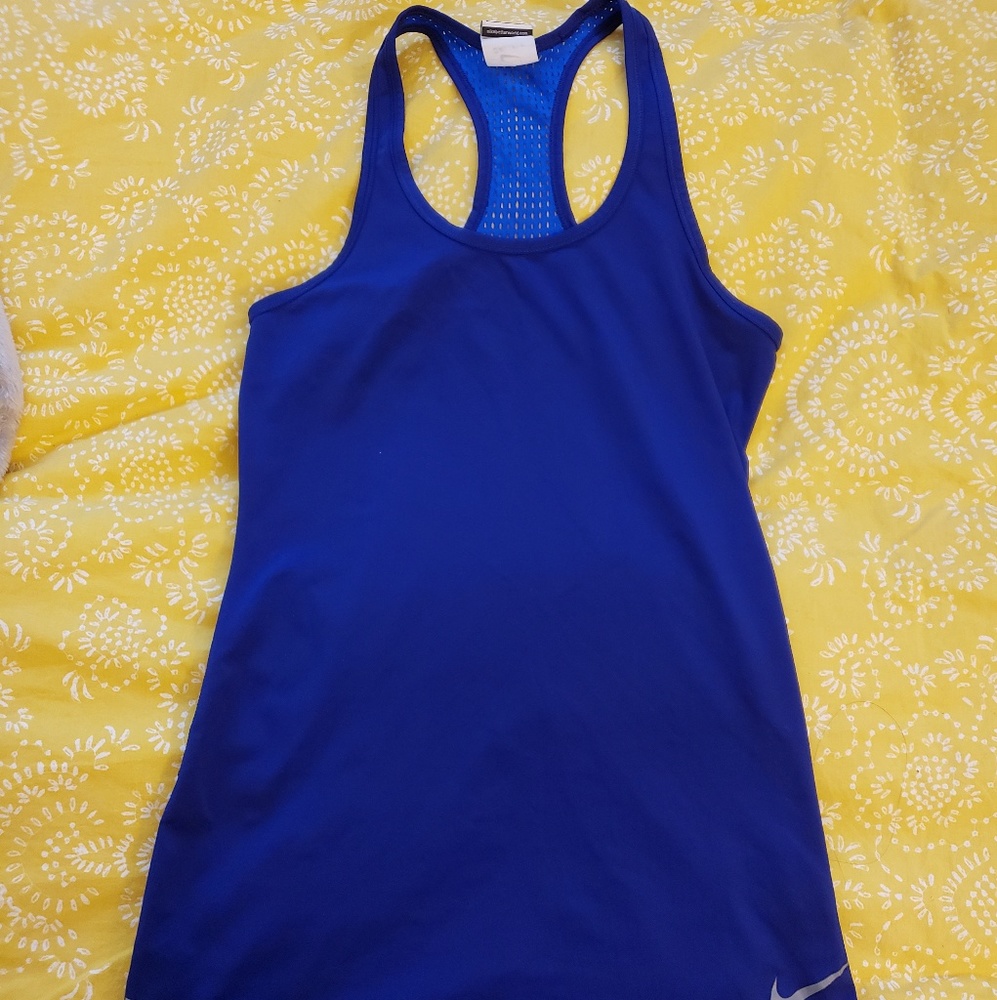 3 Nike ladys sport tanks